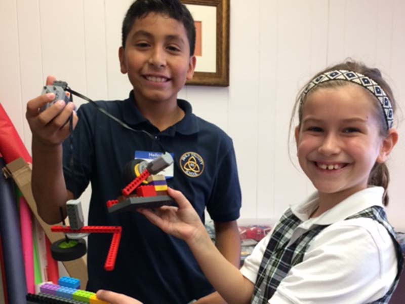 Open House with Kids Showing Project